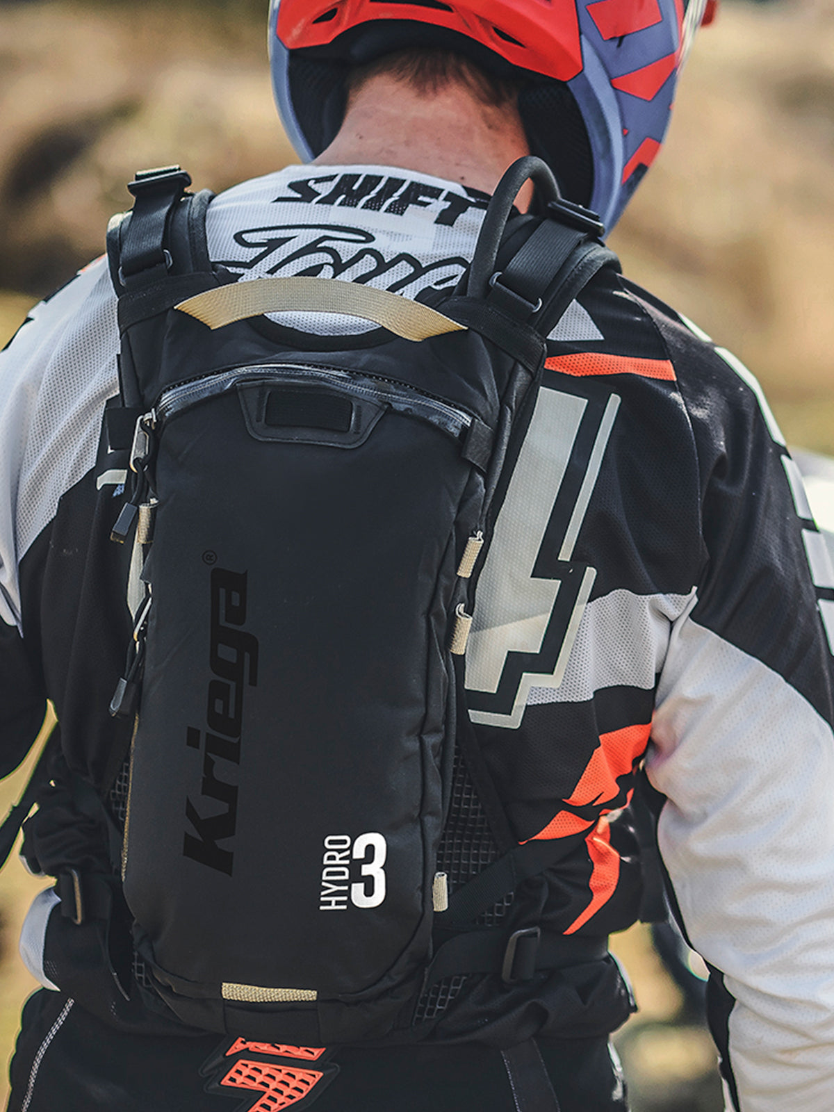 rider wearing Kriega Hydro-3 Hydration Pack
