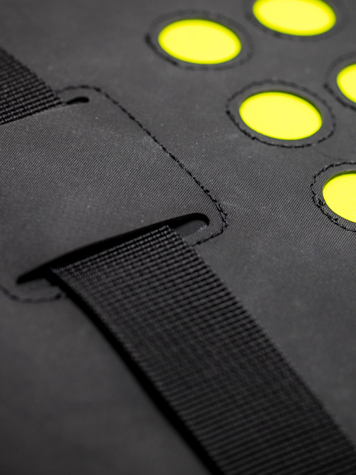 Kriega OS-12 Adventure Pack detail of strap