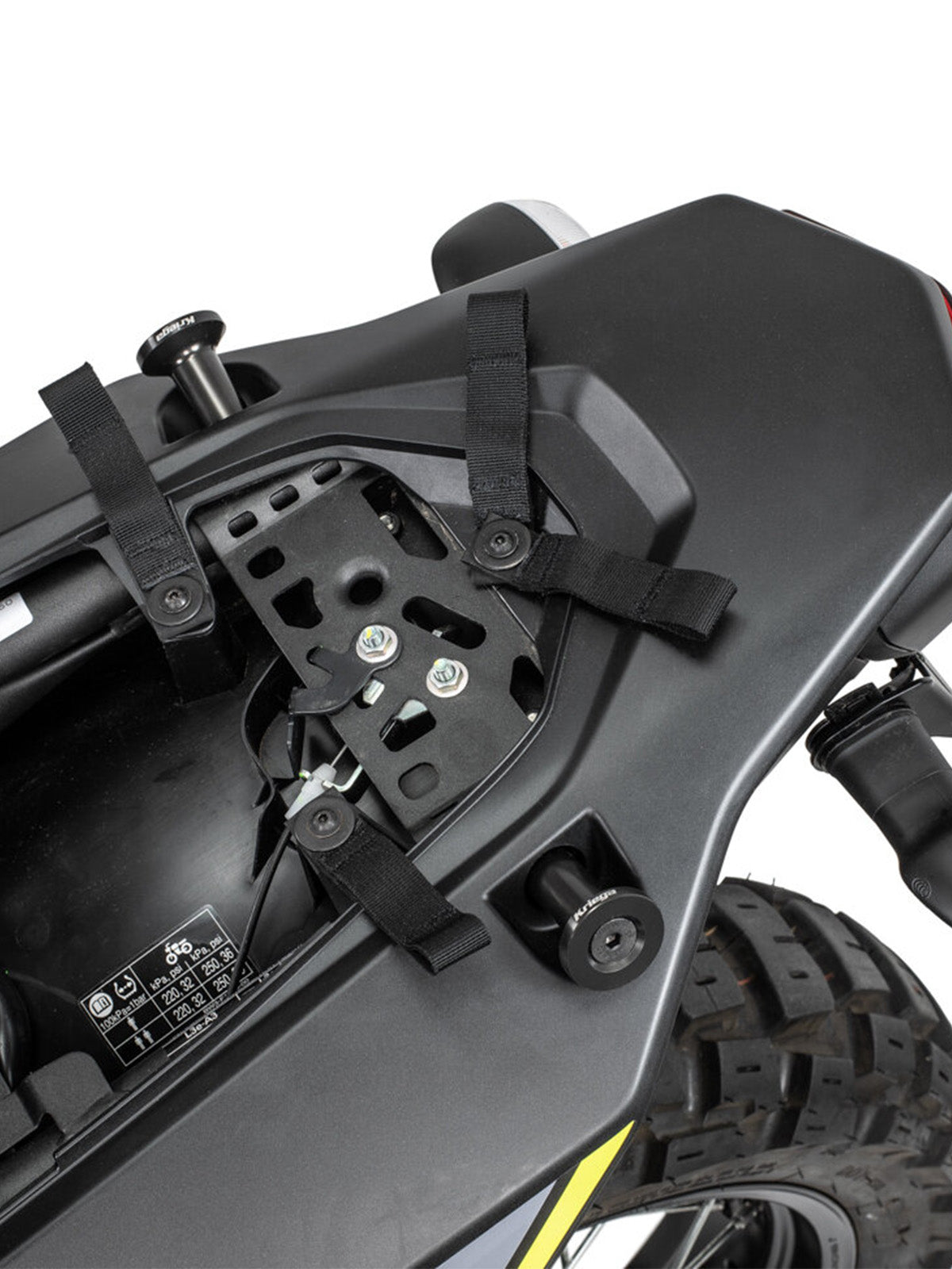 Kriega OS BASE Yamaha Ténéré 700 straps guide