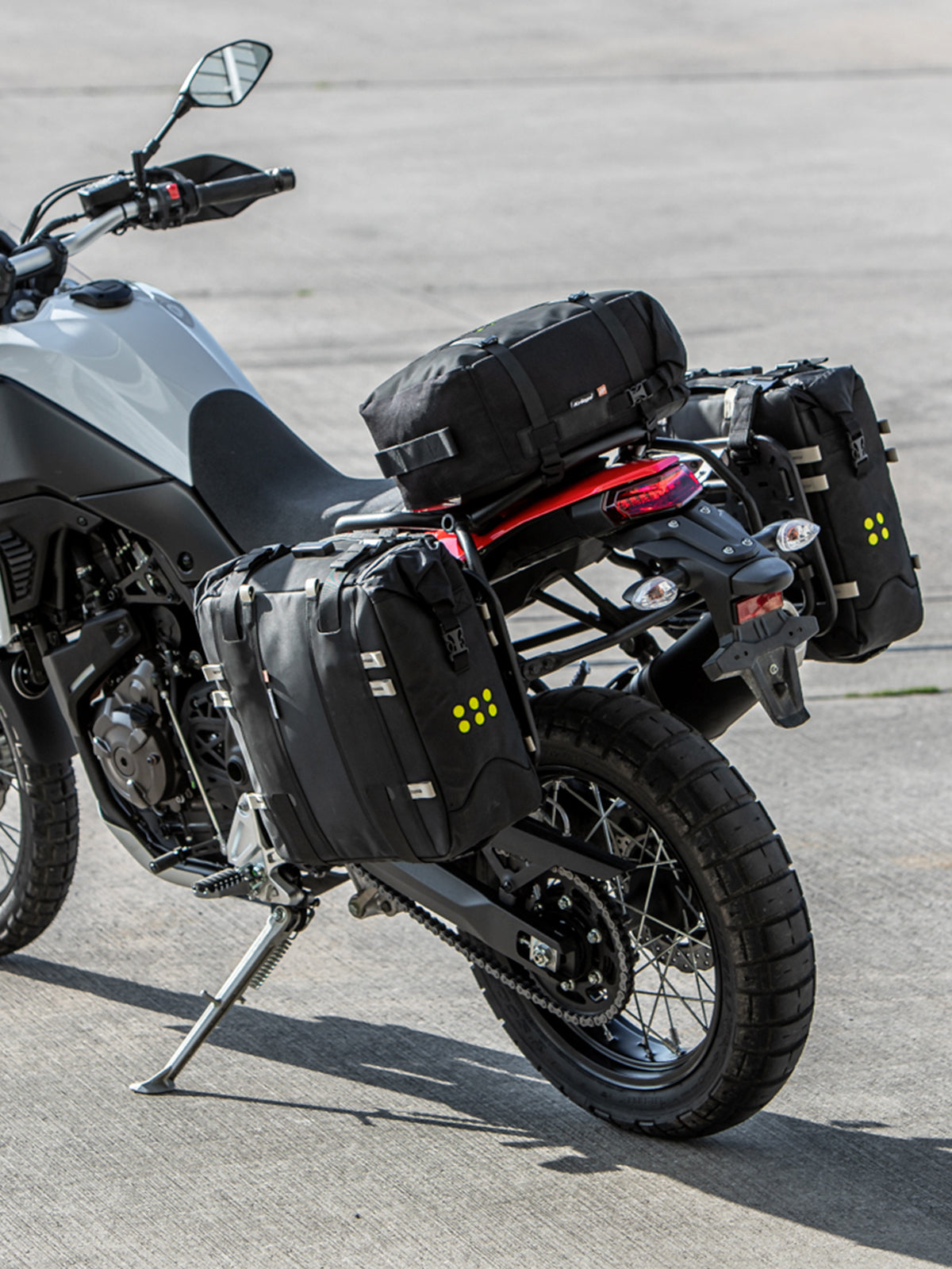 Kriega OS PLATFORM Ténéré 700 Fit to bike with panniers