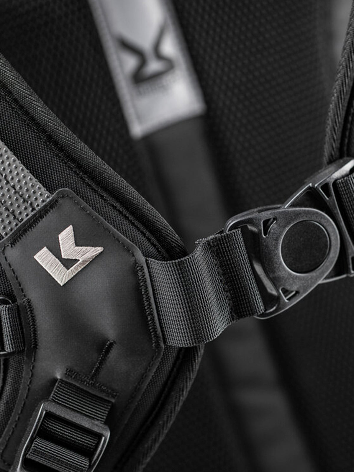 Kriega R16 Backpack harness detail
