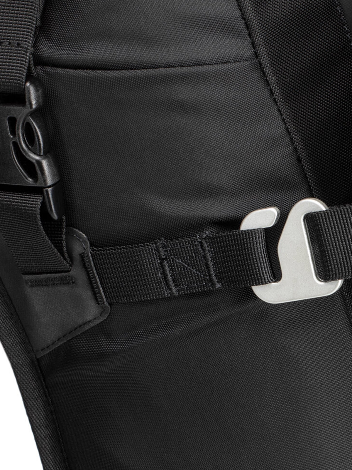 Kriega R16 Backpack hook system