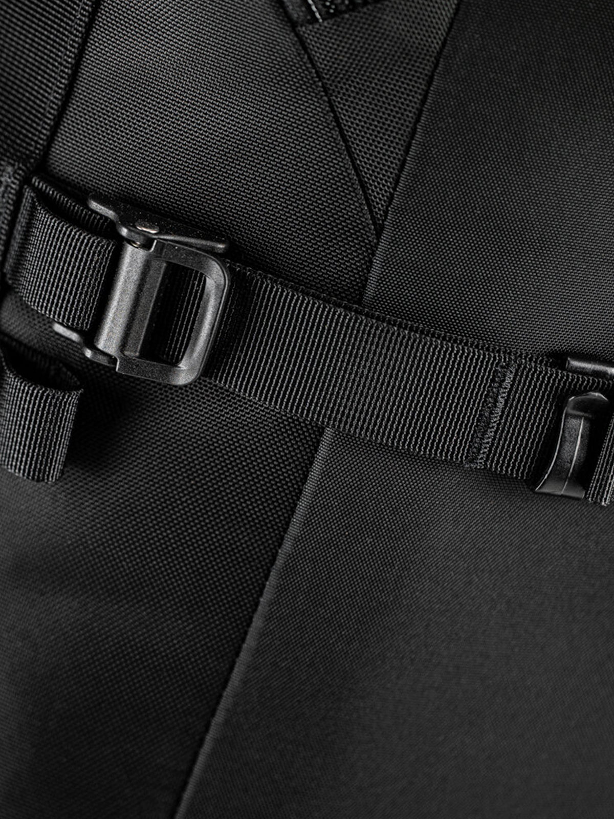 Kriega R22 Backpack strap detail