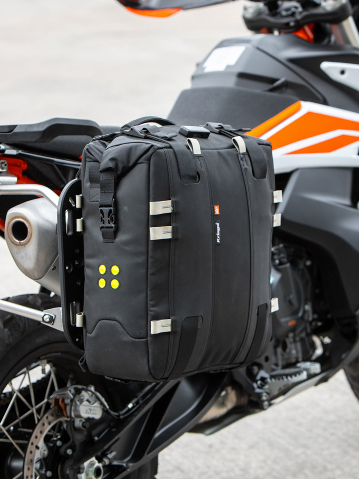 Kriega OS-22 Soft Pannier fitted to KTM 