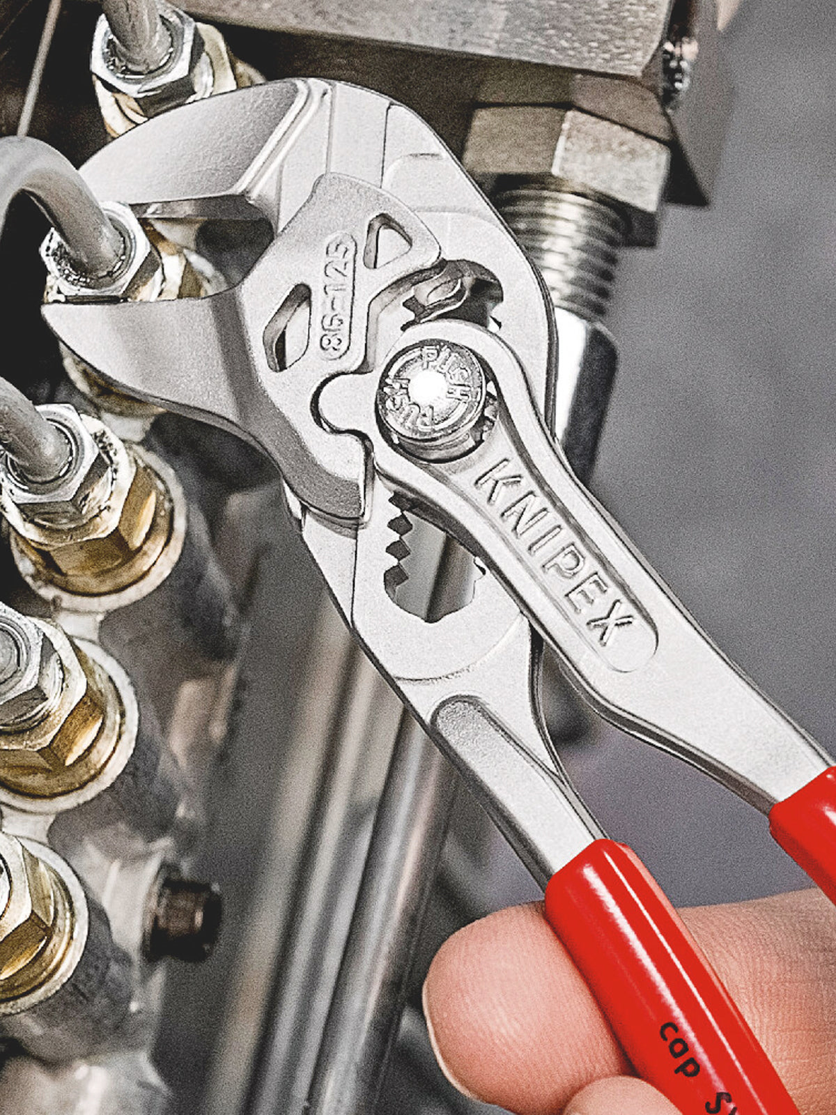 Knipex Pliers Wrench 5" (86-03-125) gripping bolt